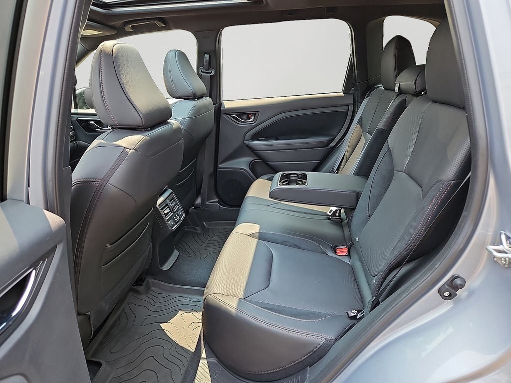 2025 Subaru Forester Touring BASE
