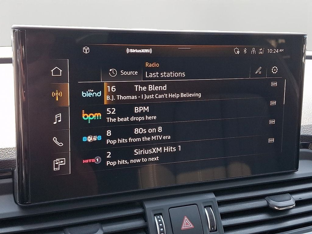 2025 Audi Q5 40 Premium quattro