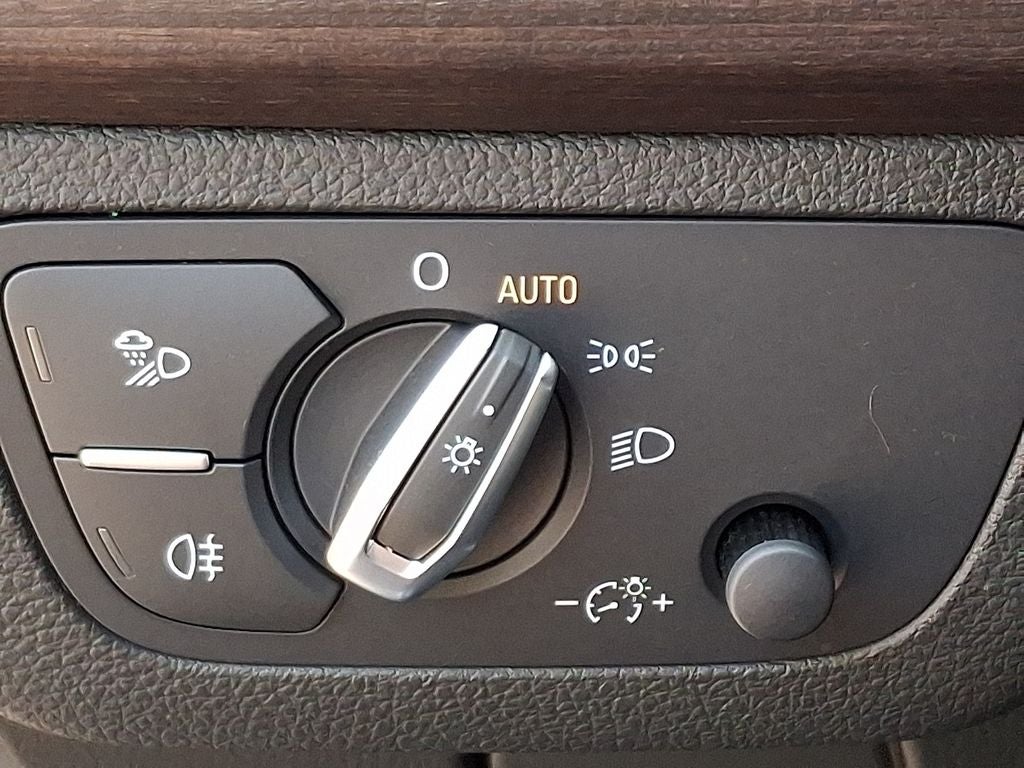 2025 Audi Q5 40 Premium quattro