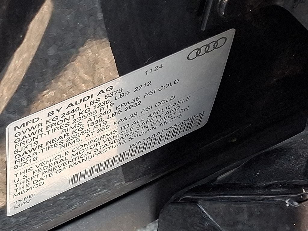 2025 Audi Q5 40 Premium quattro
