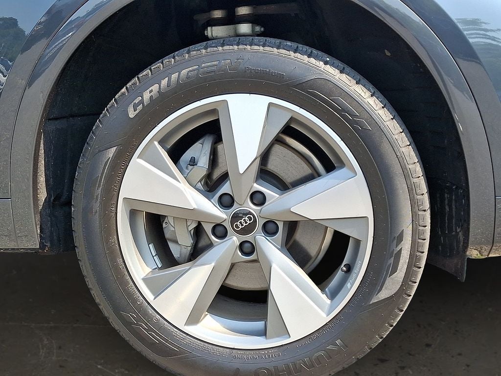 2025 Audi Q5 40 Premium quattro