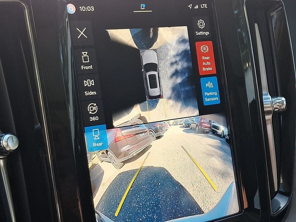 2025 Volvo XC60 B5 Plus