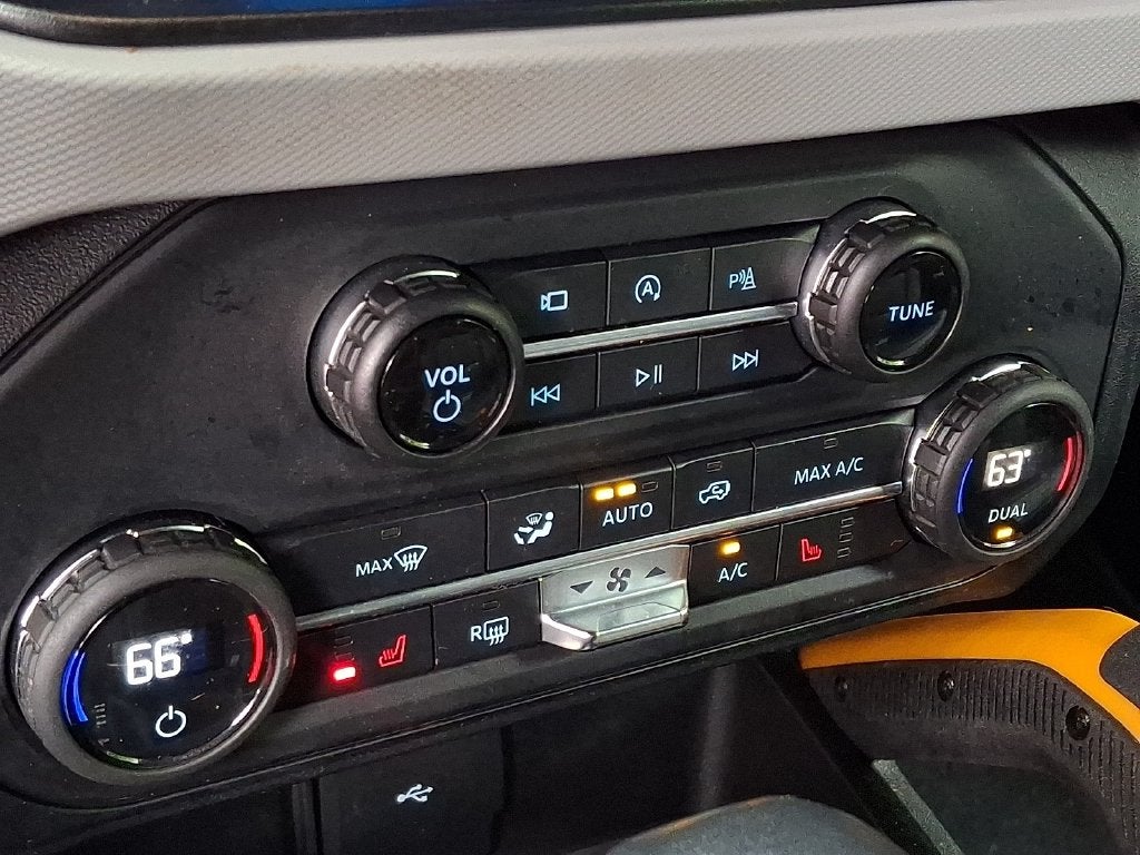 2021 Ford Bronco Badlands w/ Sasquatch Package