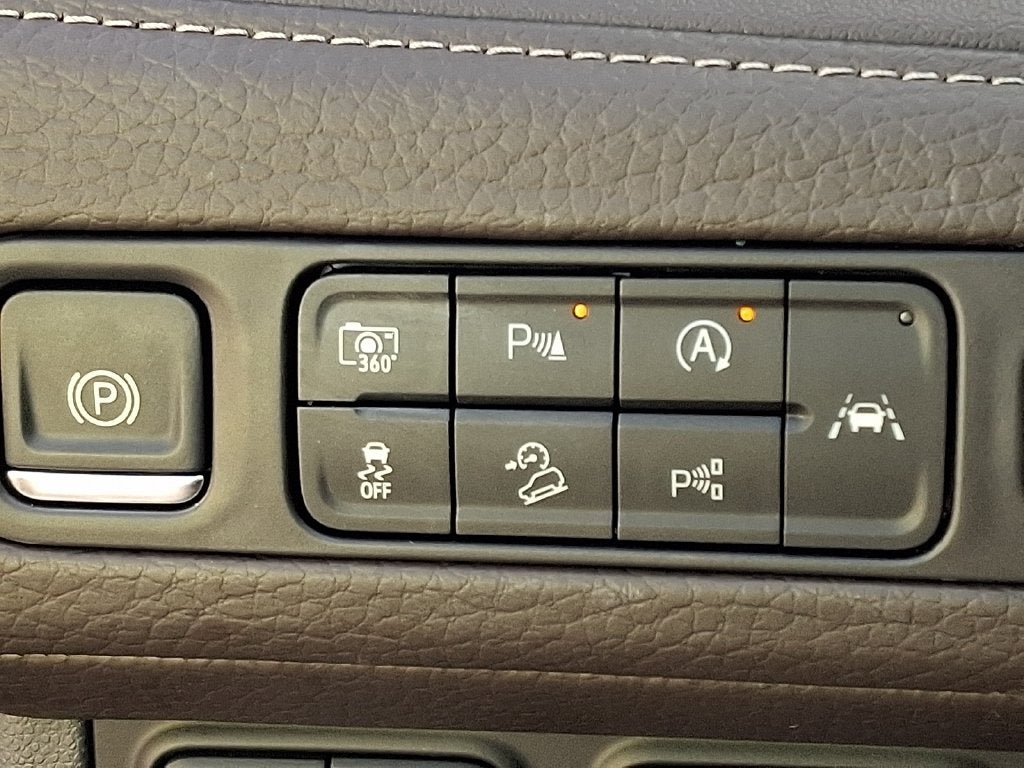 2024 GMC Yukon XL Denali w/ Reserve Package