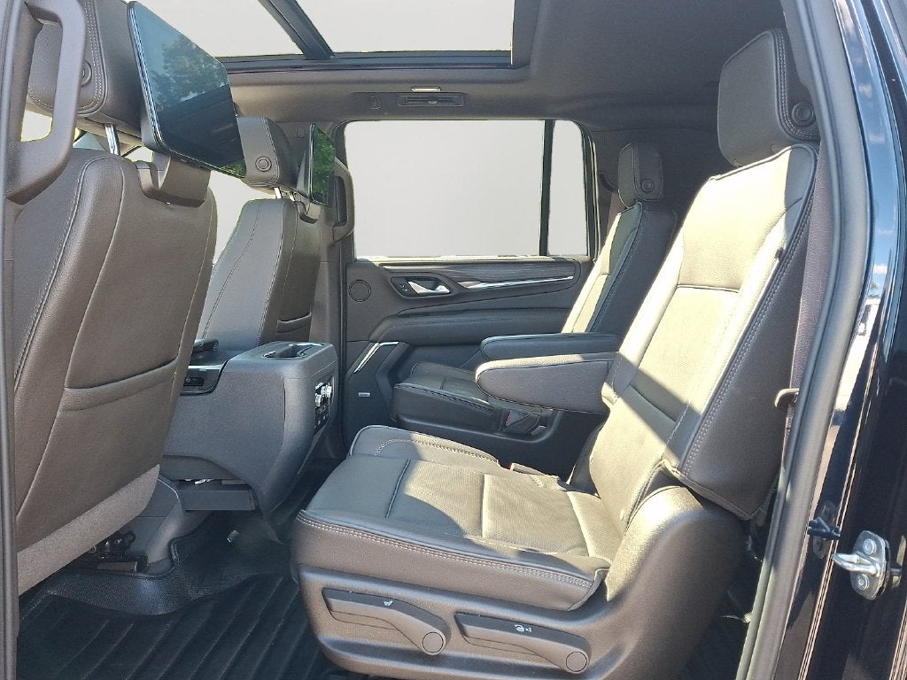 2024 GMC Yukon XL Denali w/ Reserve Package