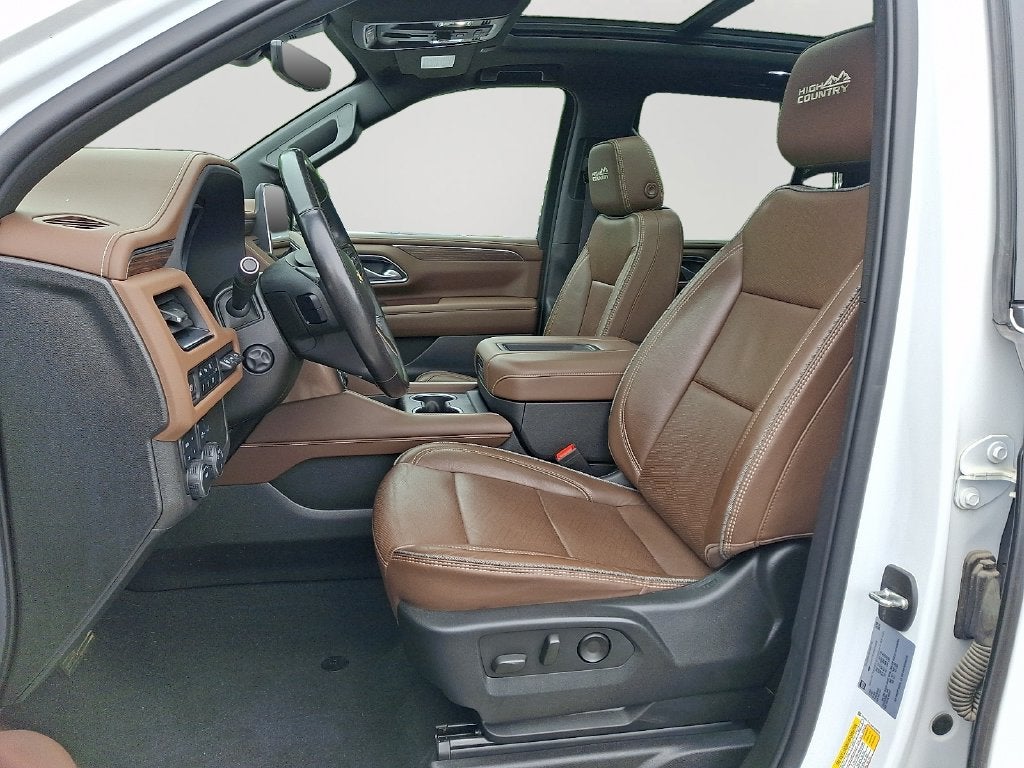 2022 Chevrolet Tahoe High Country w/ Country Deluxe Package