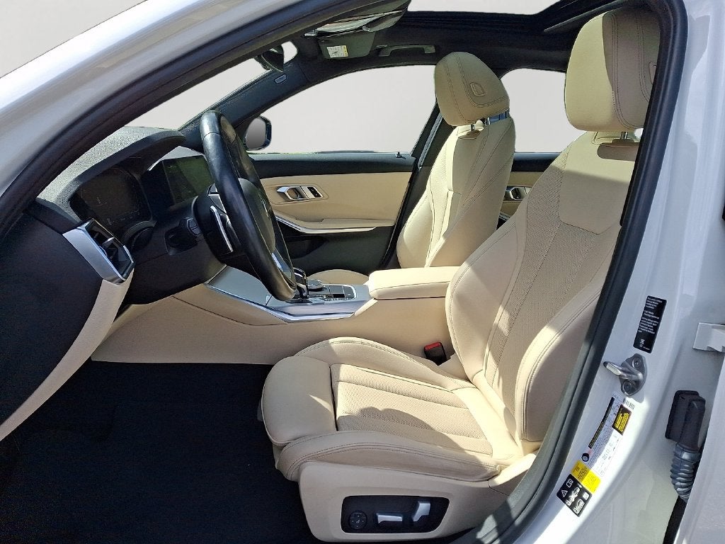 2022 BMW 3 Series 330i xDrive Premium & Driving Assistance Package