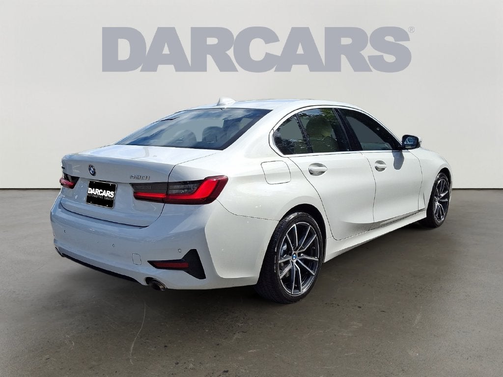 2022 BMW 3 Series 330i xDrive Premium & Driving Assistance Package