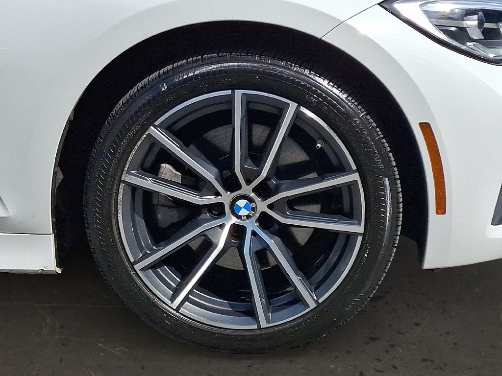 2022 BMW 3 Series 330i xDrive Premium & Driving Assistance Package