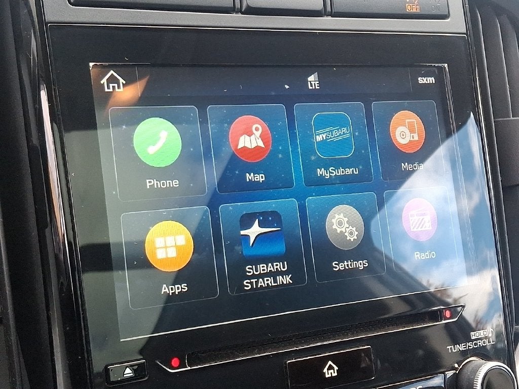 2019 Subaru Ascent Premium w/ Moonroof & Navigation