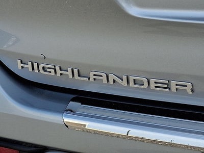 2024 Toyota Highlander Platinum w/ Tow Hitch