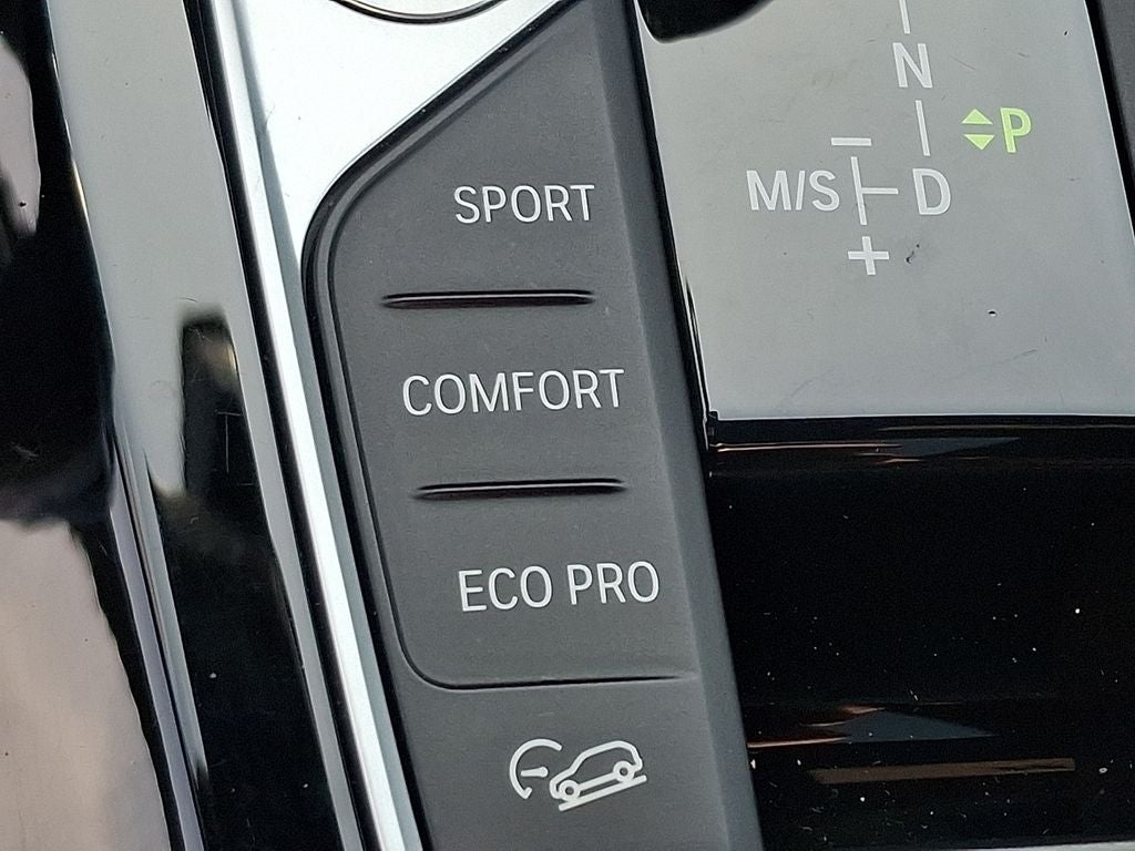 2023 BMW X3 xDrive30i w/ Convenience Package