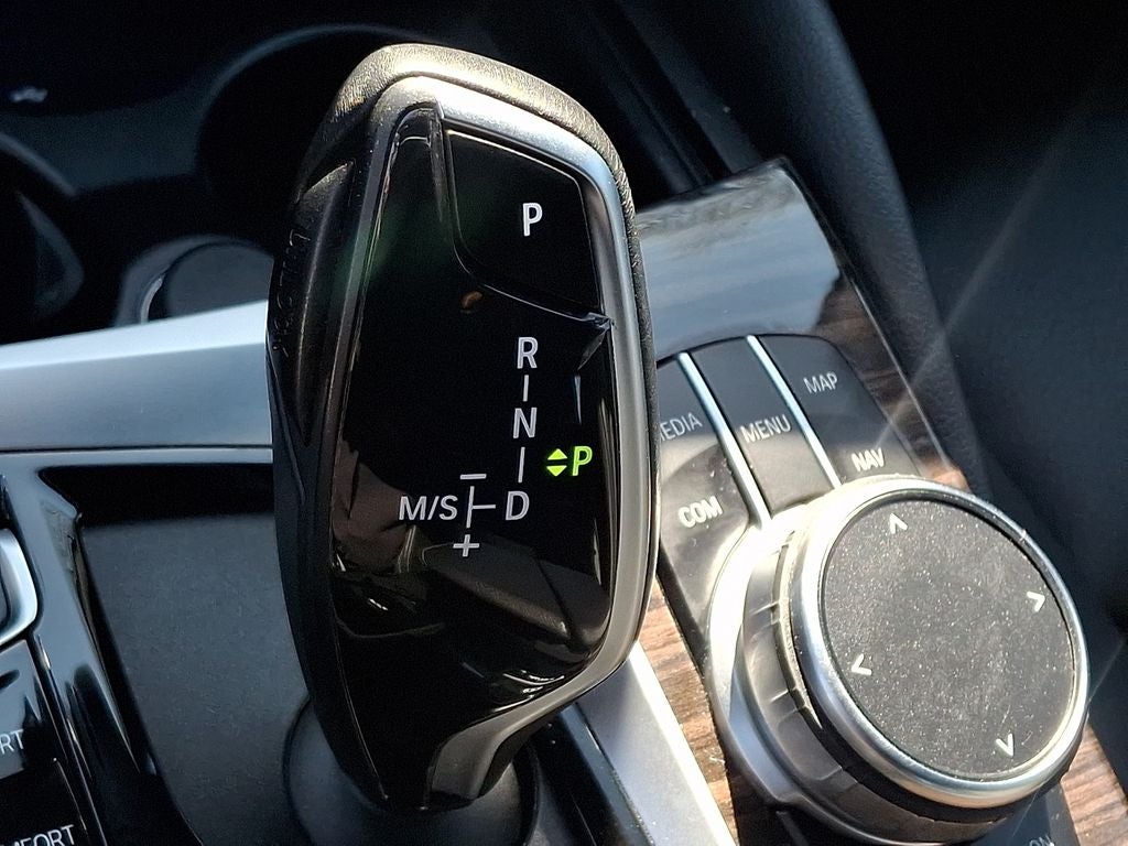 2023 BMW 5 Series 540i xDrive w/ Premium Package