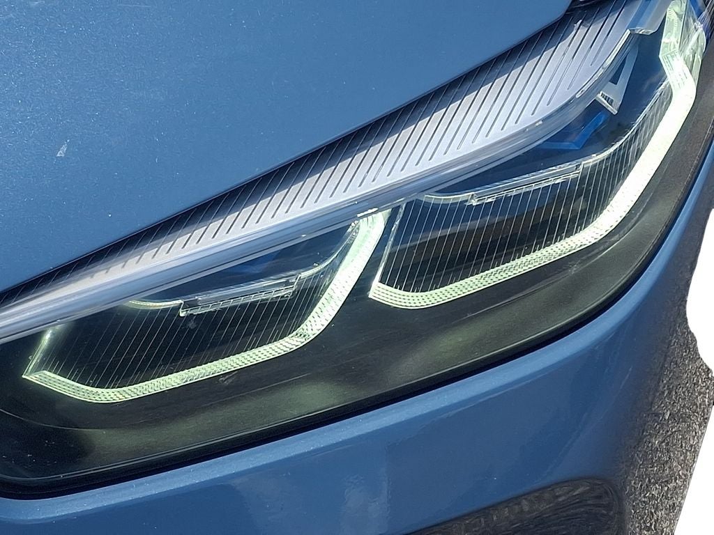 2019 BMW 8 Series M850i xDrive w/ M Carbon Roof & Driving Assistance Professional