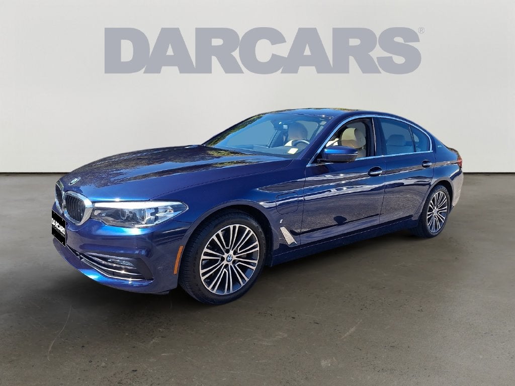 2018 BMW 5 Series 530e xDrive iPerformance w/ Premium Package