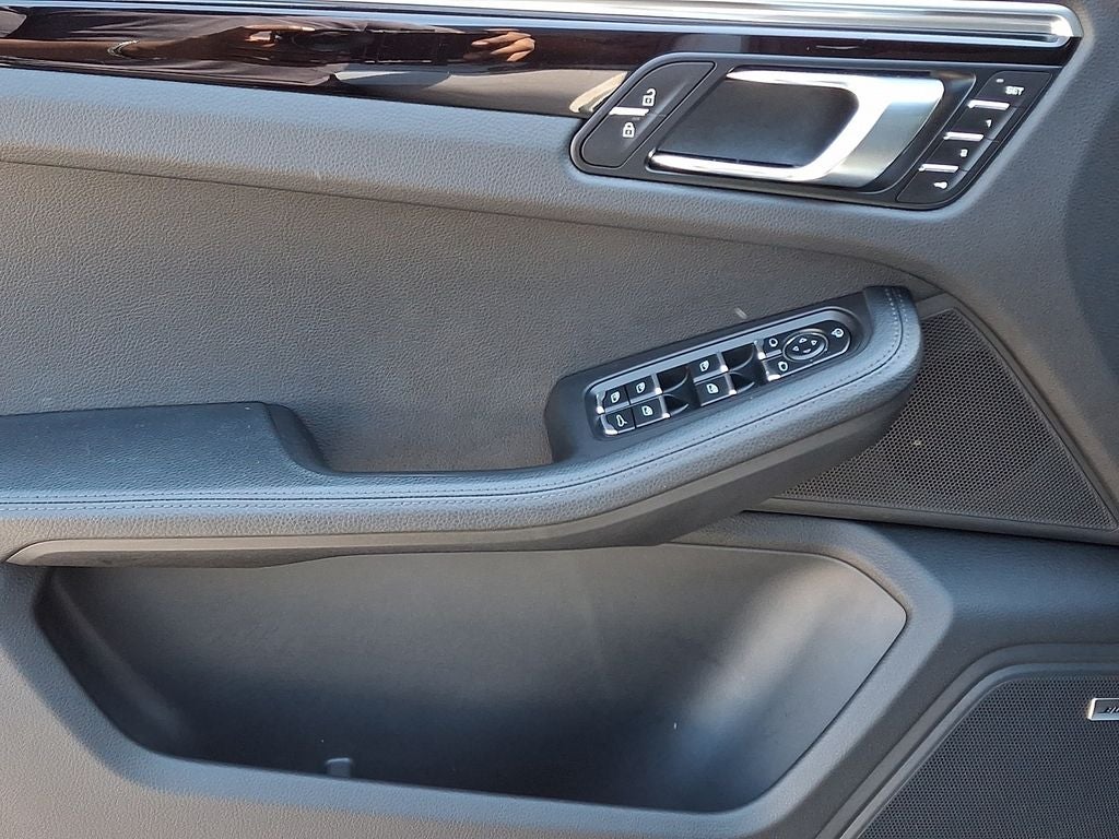 2024 Porsche Macan S