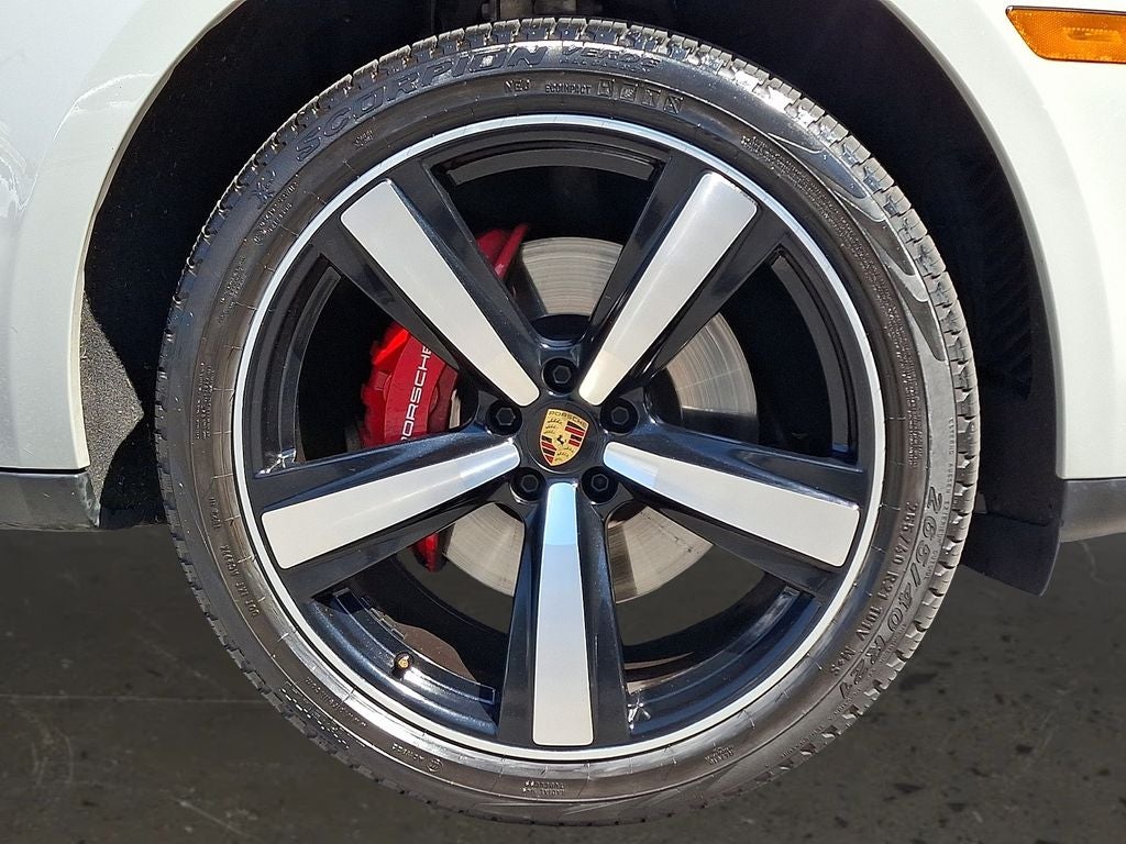 2024 Porsche Macan S