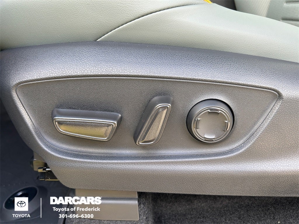 2025 Toyota Tacoma Hybrid Trailhunter