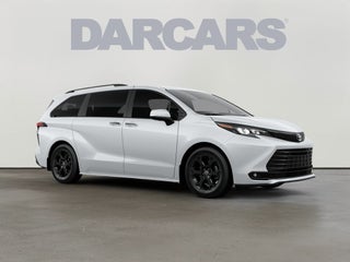 2026 Toyota Sienna Woodland Edition 7 Passenger