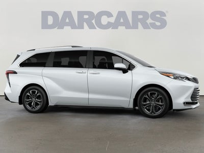 2026 Toyota Sienna Platinum 7 Passenger