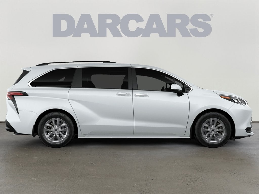 2026 Toyota Sienna XLE 8 Passenger