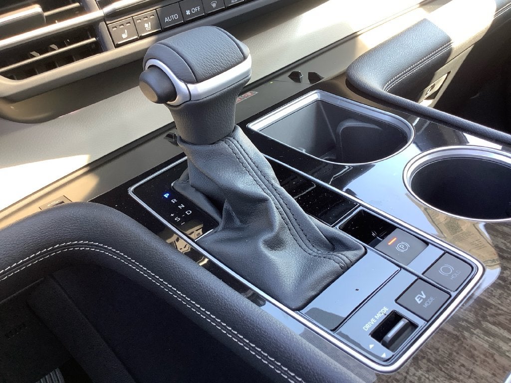 2026 Toyota Sienna Limited 7 Passenger