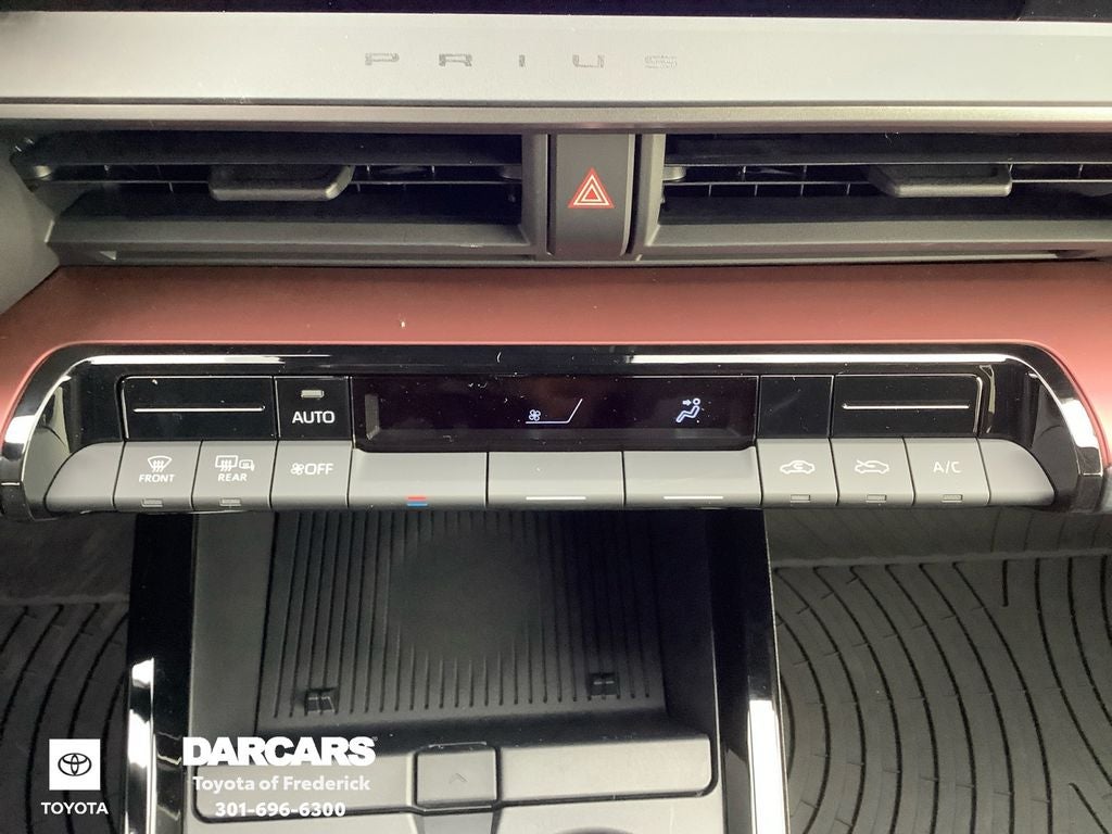 2026 Toyota Prius Plug-In Hybrid SE