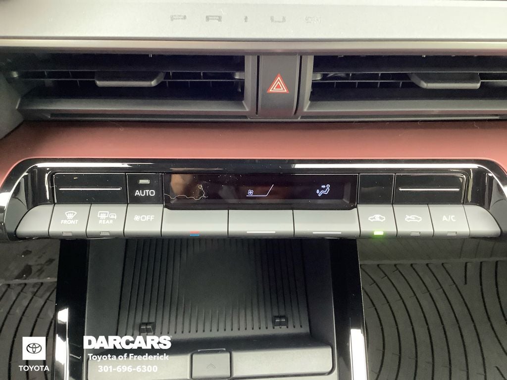 2026 Toyota Prius Plug-In Hybrid SE