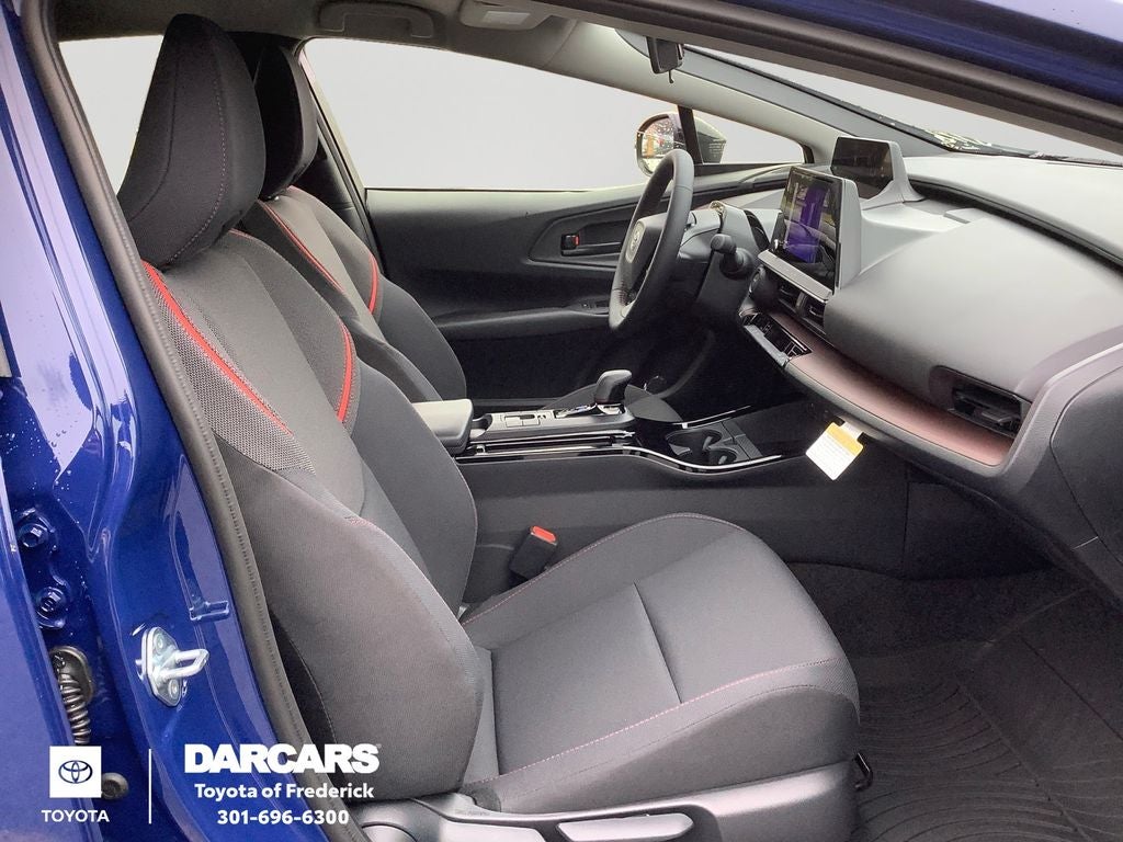 2026 Toyota Prius Plug-In Hybrid SE