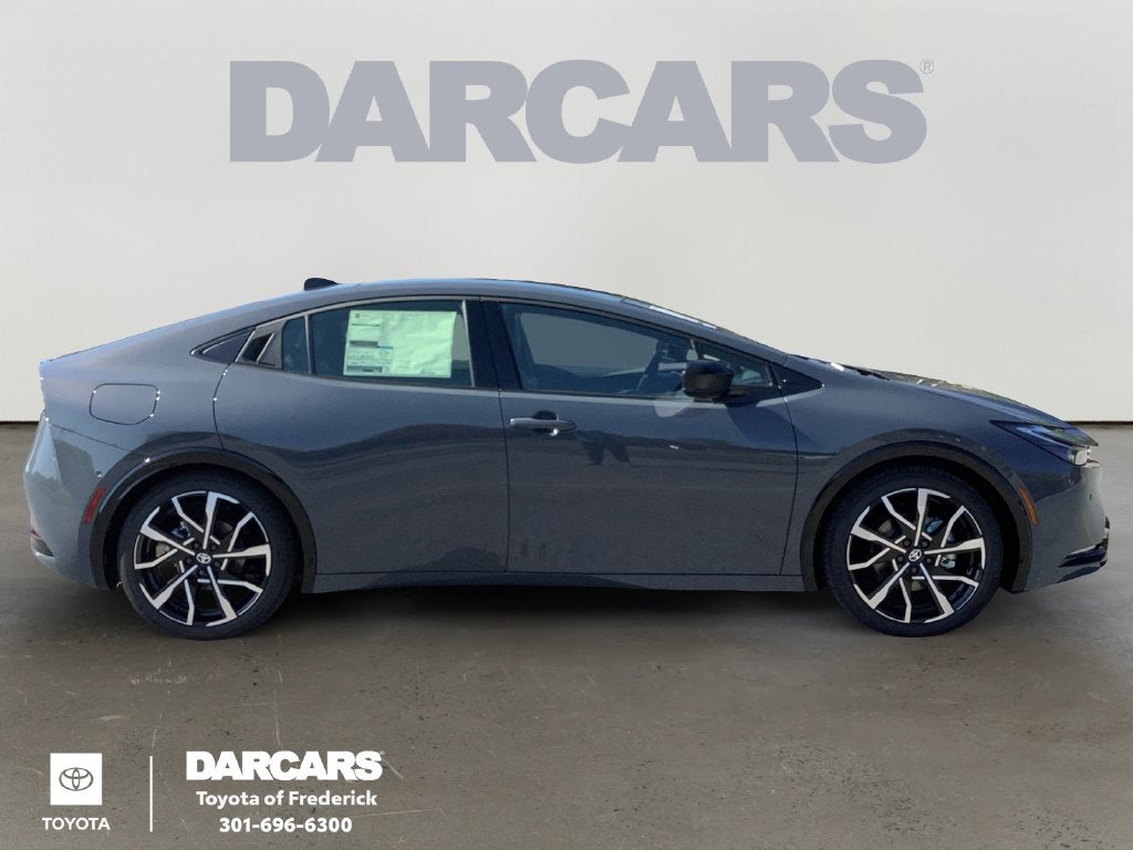 2027 Toyota Prius Plug-In Hybrid XSE Premium