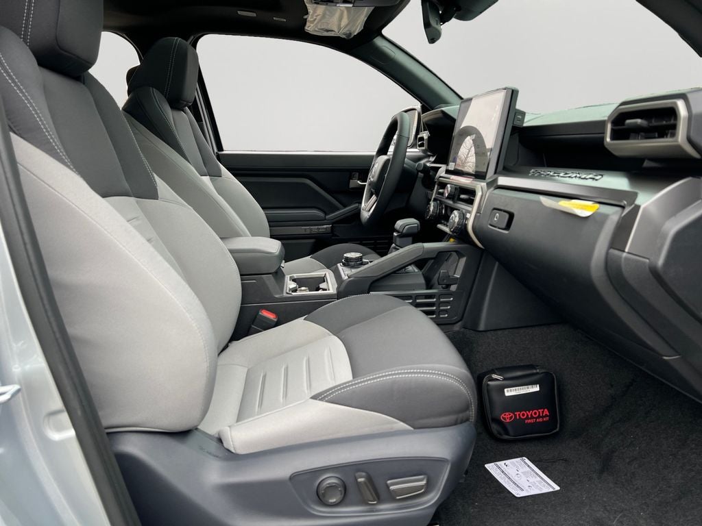 2025 Toyota Tacoma Hybrid TRD Off Road