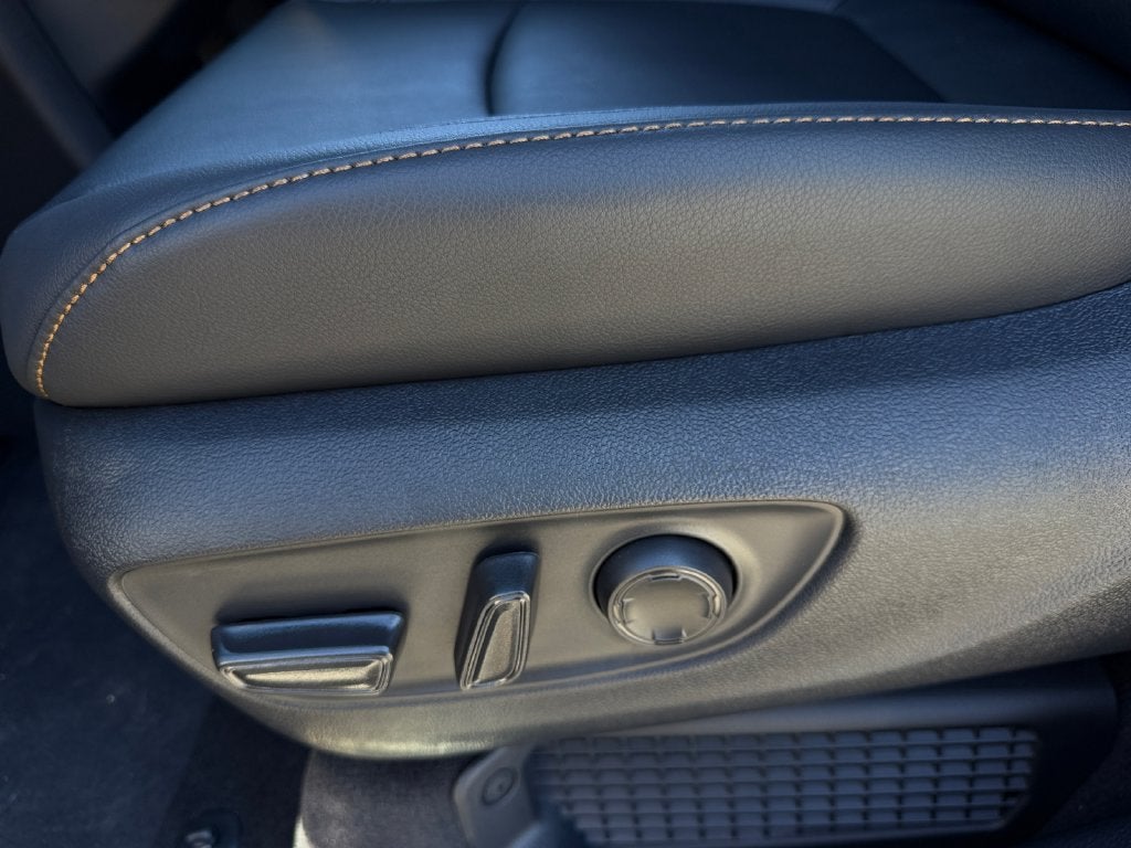 2026 Toyota Sienna Woodland Edition 7 Passenger