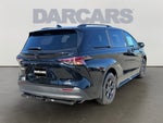 2026 Toyota Sienna Woodland Edition 7 Passenger
