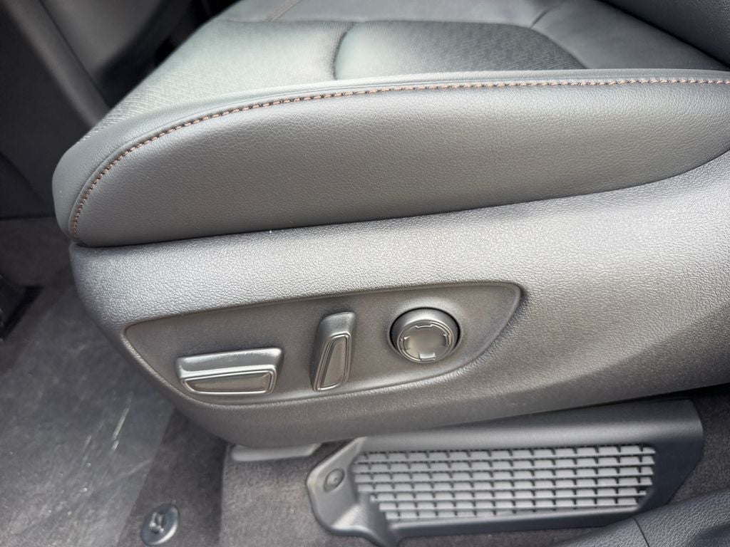 2026 Toyota Sienna Platinum 7 Passenger