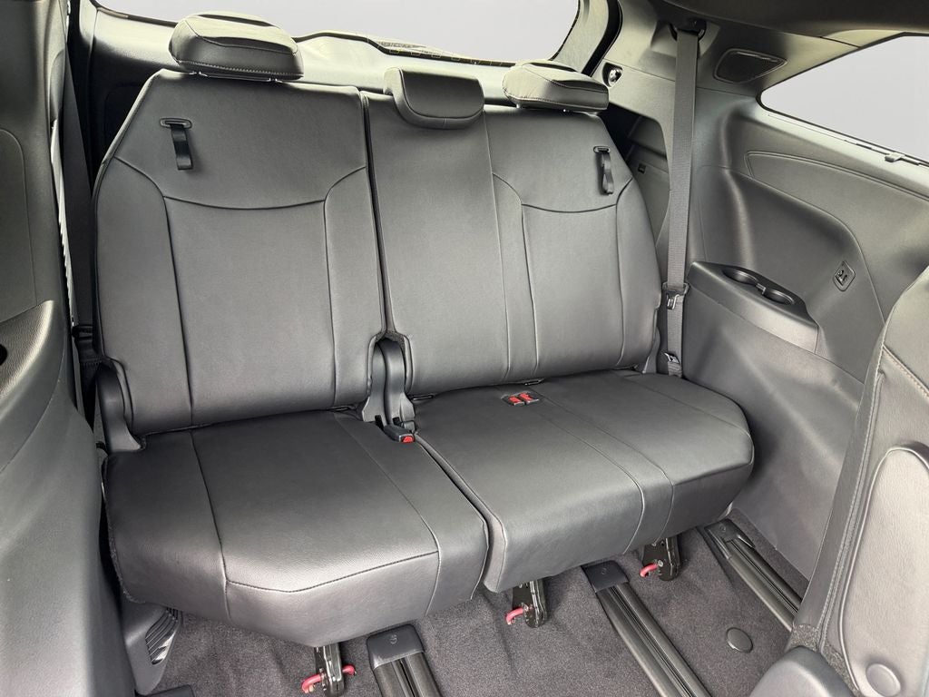 2026 Toyota Sienna Platinum 7 Passenger