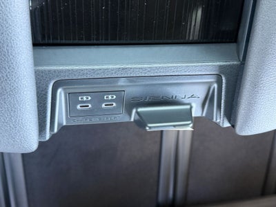 2026 Toyota Sienna XSE 7 Passenger