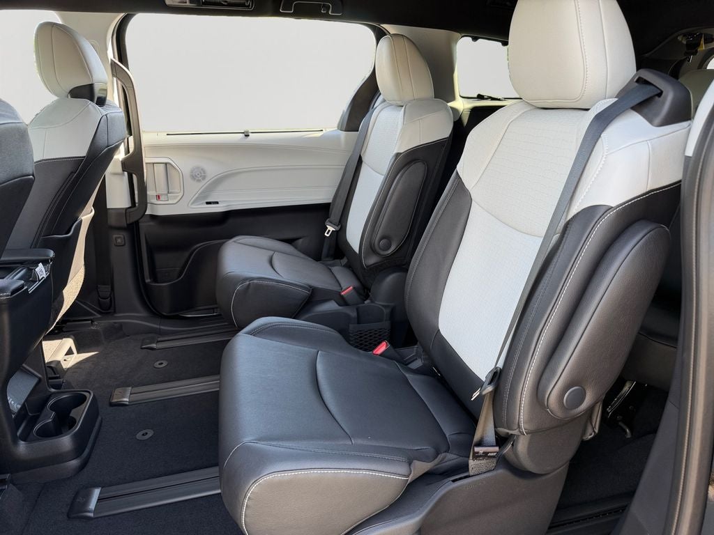 2026 Toyota Sienna XSE 7 Passenger