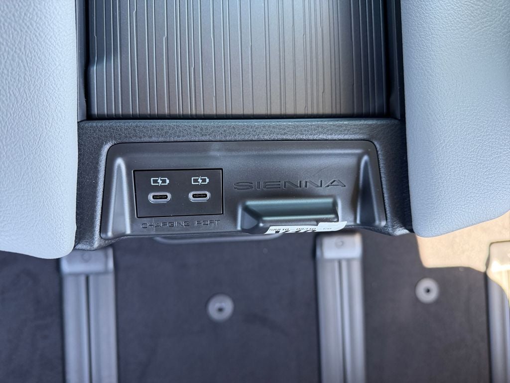 2026 Toyota Sienna XLE 7 Passenger