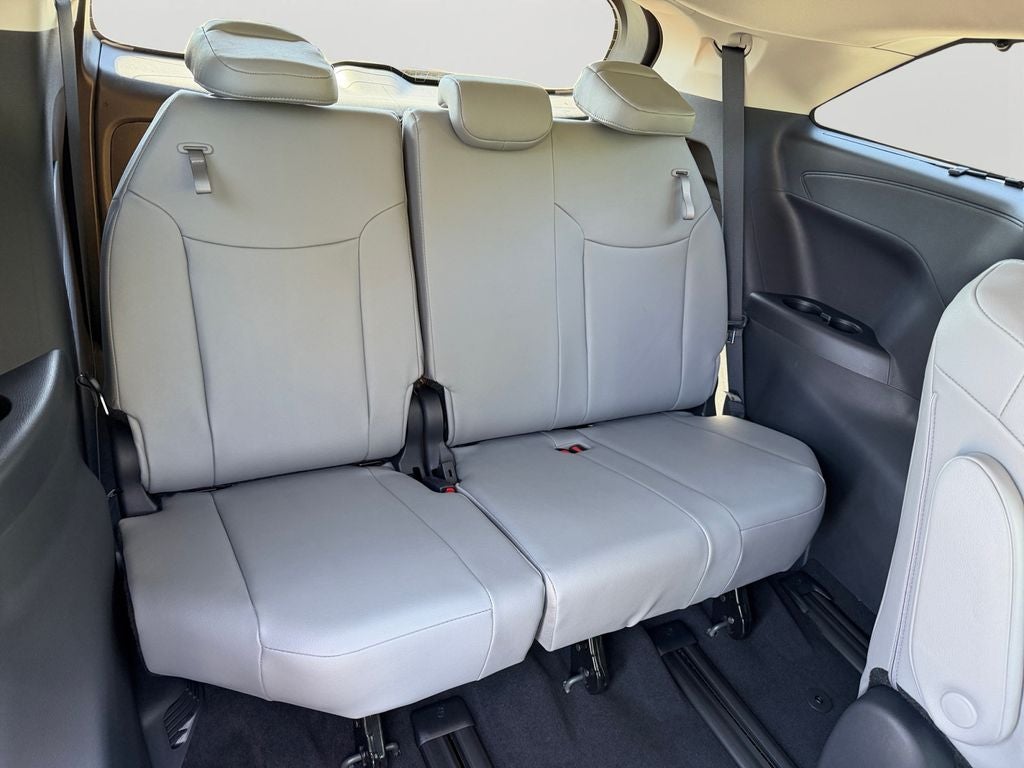 2026 Toyota Sienna XLE 7 Passenger