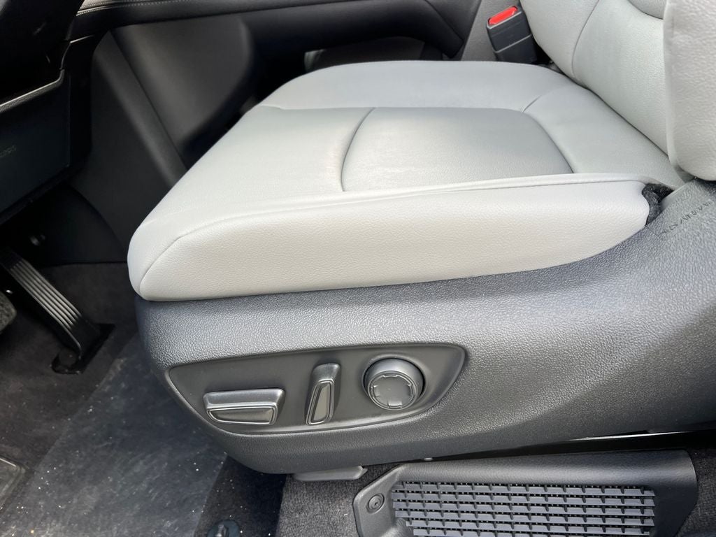 2025 Toyota Sienna XLE 7 Passenger