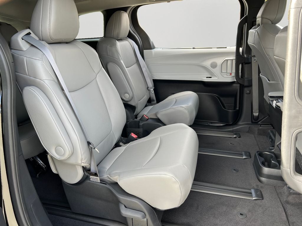 2025 Toyota Sienna XLE 7 Passenger