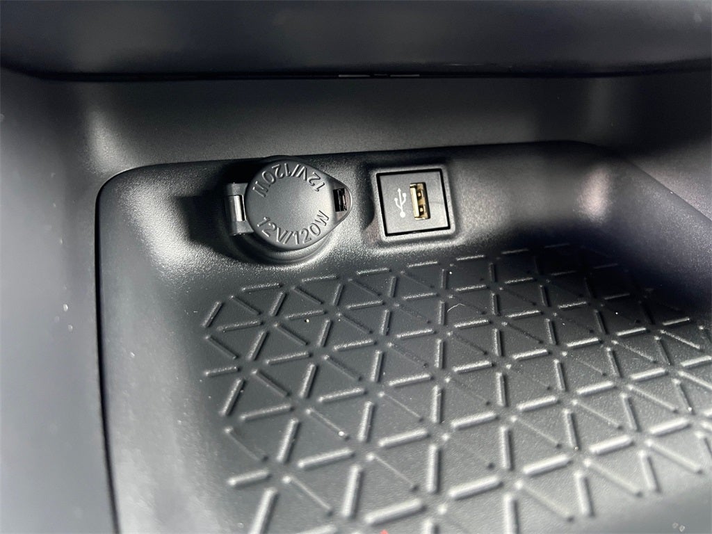 2025 Toyota RAV4 Plug-In Hybrid SE