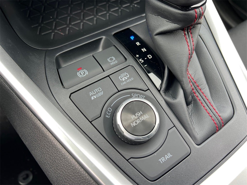 2025 Toyota RAV4 Plug-In Hybrid SE