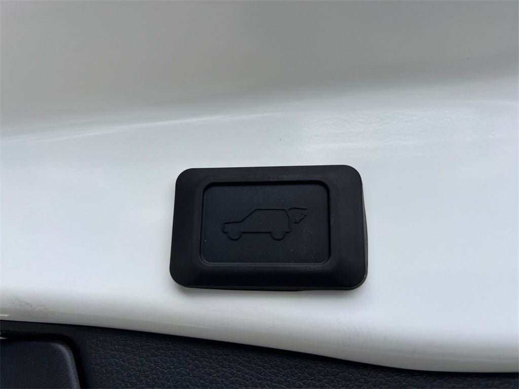 2025 Toyota RAV4 Plug-In Hybrid SE