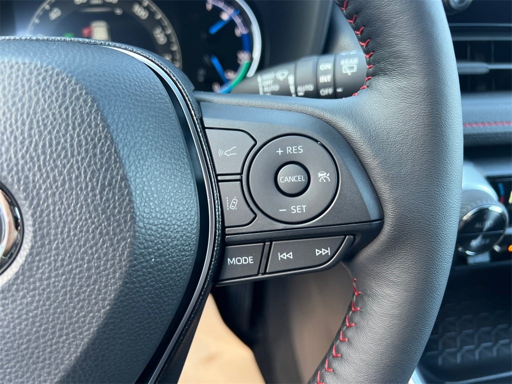 2025 Toyota RAV4 Plug-In Hybrid SE