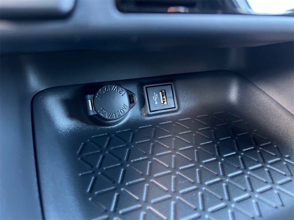 2025 Toyota RAV4 Plug-In Hybrid SE