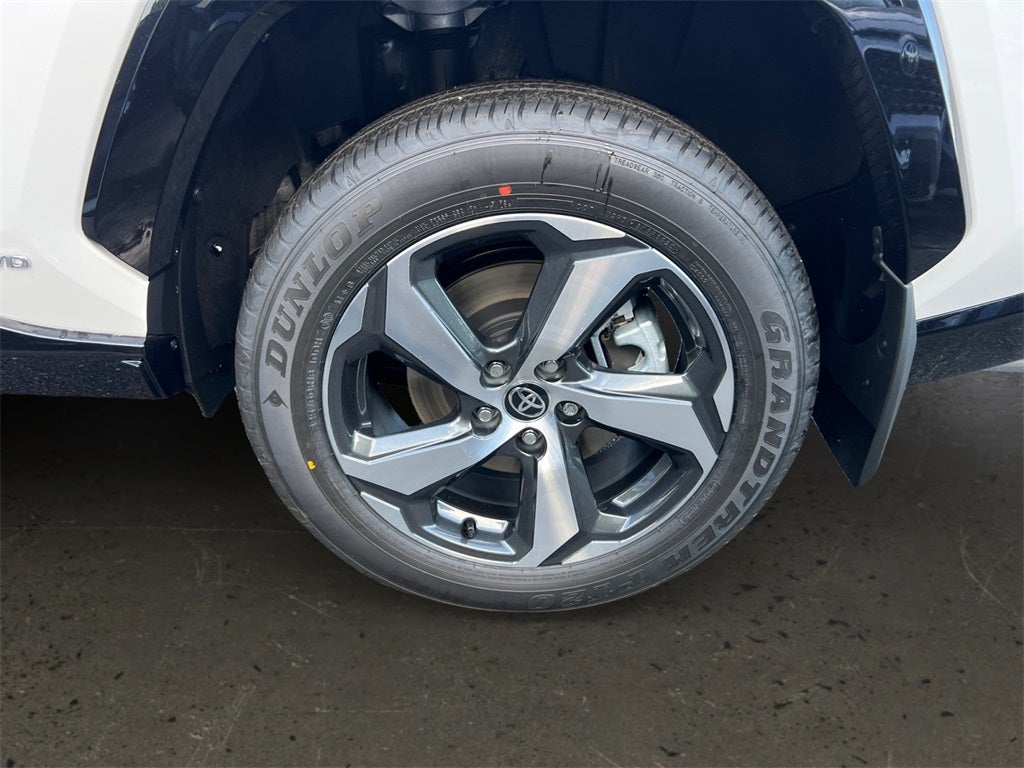 2025 Toyota RAV4 Plug-In Hybrid SE