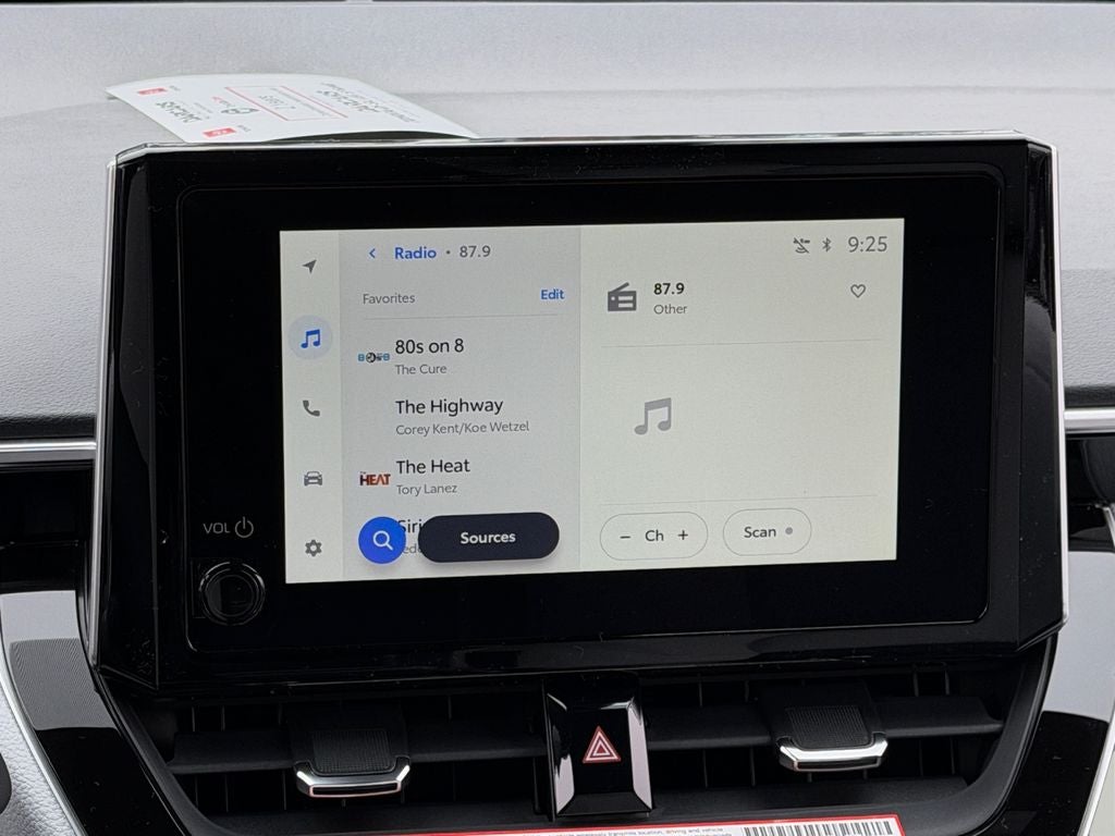 2026 Toyota Corolla Hatchback SE