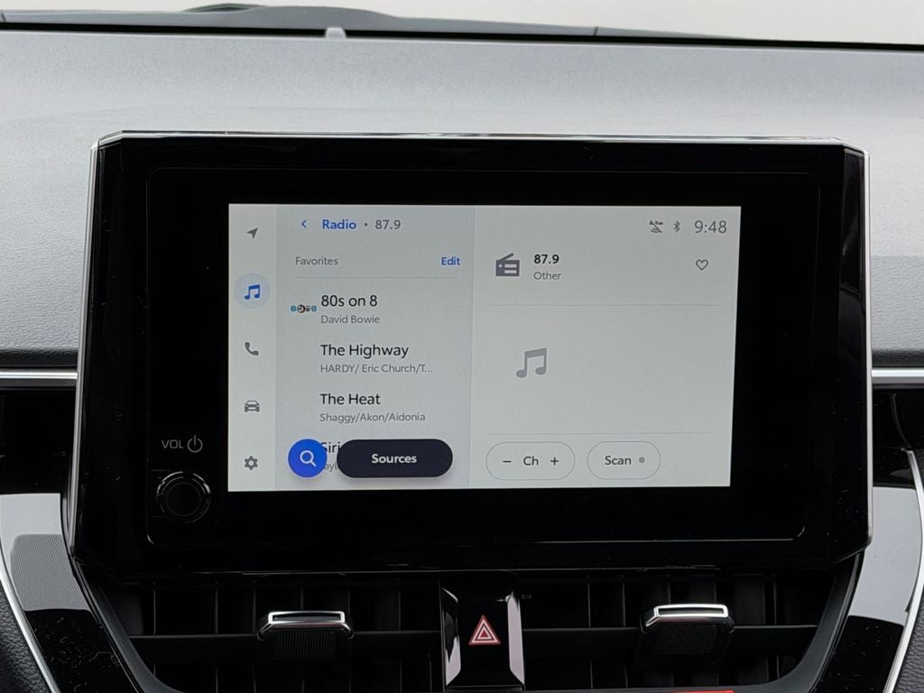 2026 Toyota Corolla Hatchback SE