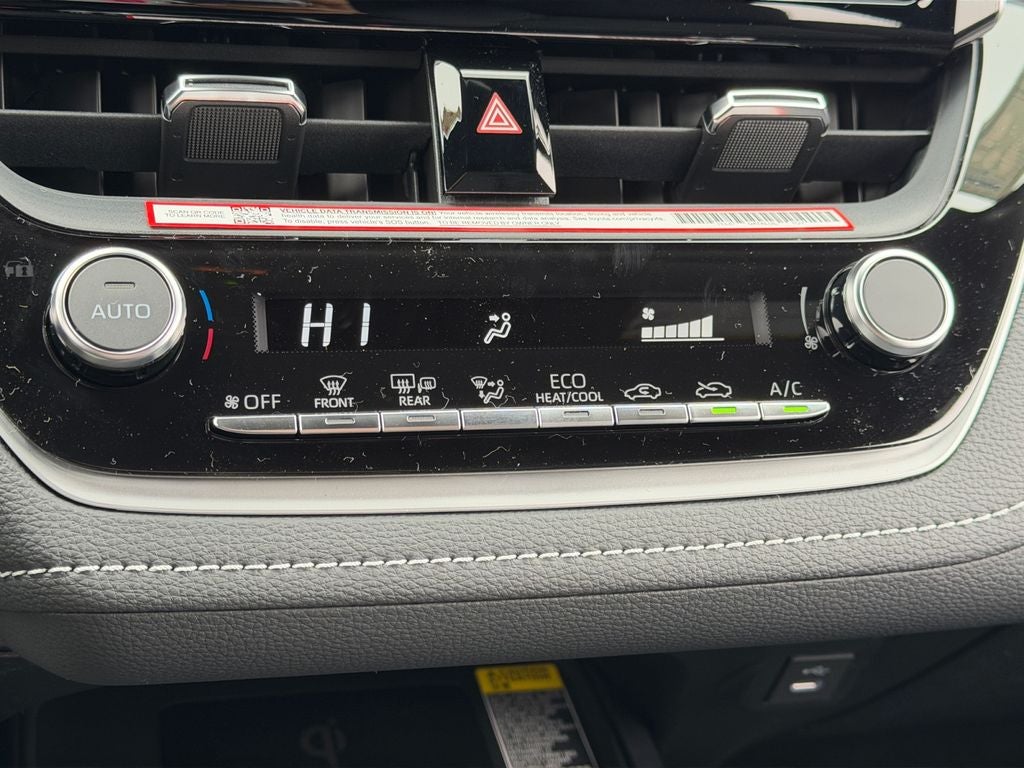 2026 Toyota Corolla Hatchback SE